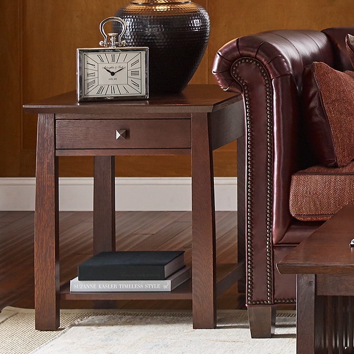 Stickley end clearance table with drawer